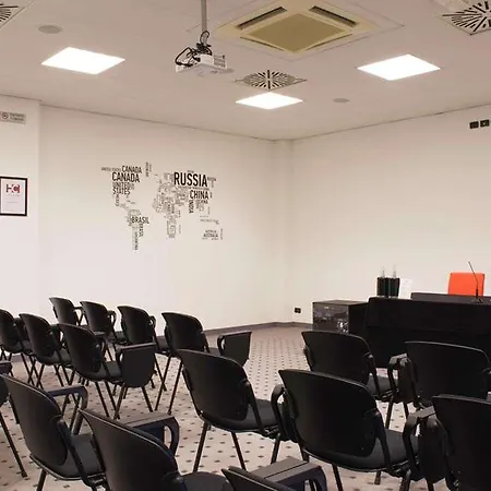 Hotel Carpi 4*