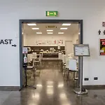 Hotel Carpi מלון קארפי