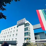 מלון Hotel Carpi קארפי