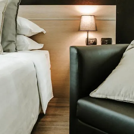 Hotel Carpi 4*