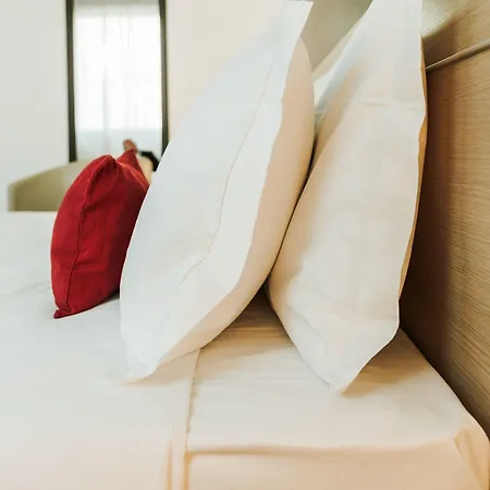 Hotel Carpi Szálloda