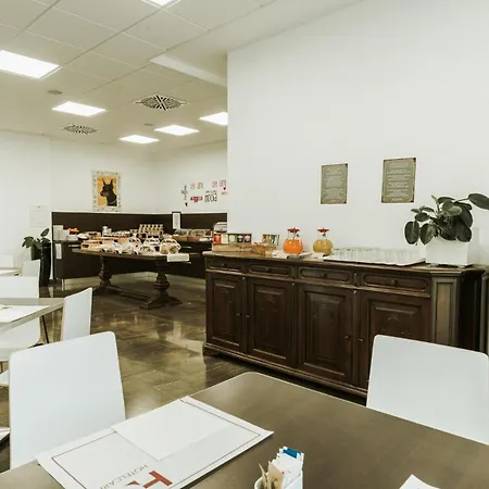 Szálloda Hotel Carpi