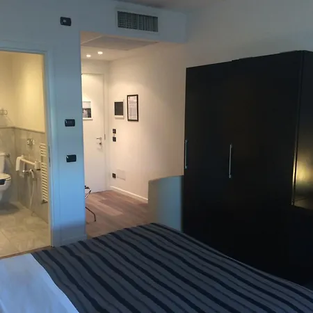 Szálloda Hotel Carpi 4*