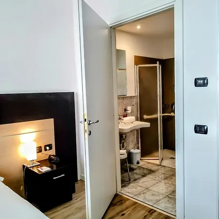 Hotel Carpi 4* קארפי