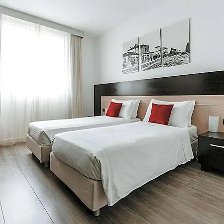 Hotel Carpi 4*