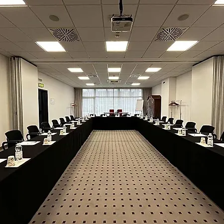 Hotel Hotel Carpi 4*