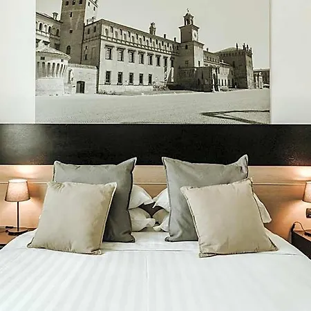 Hotel Hotel Carpi 4*