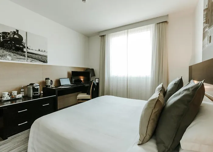 Hotel Carpi מלון