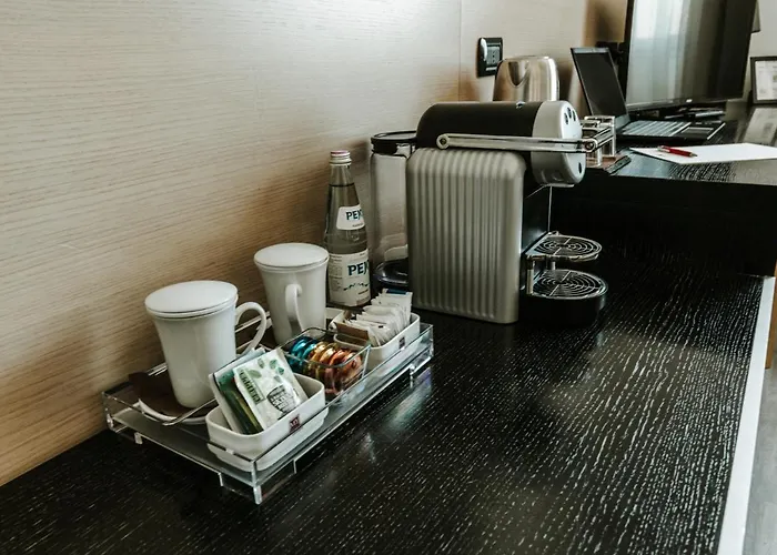 Hotel Carpi מלון 4*