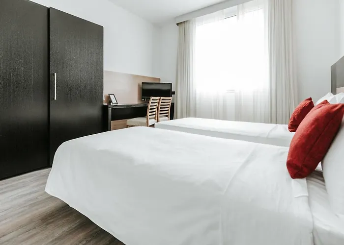 Hotel Carpi מלון 4*