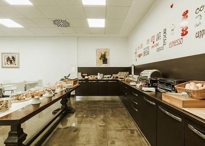 מלון Hotel Carpi קארפי