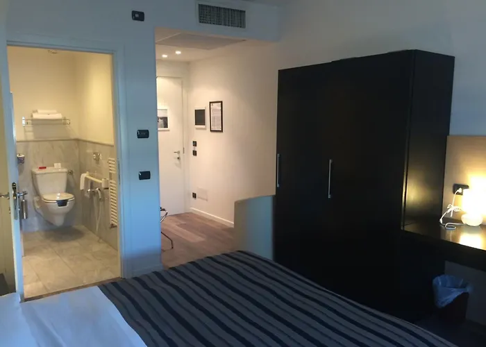 호텔 호텔 카르피 4*