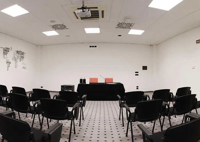 Hotel Carpi 4* קארפי