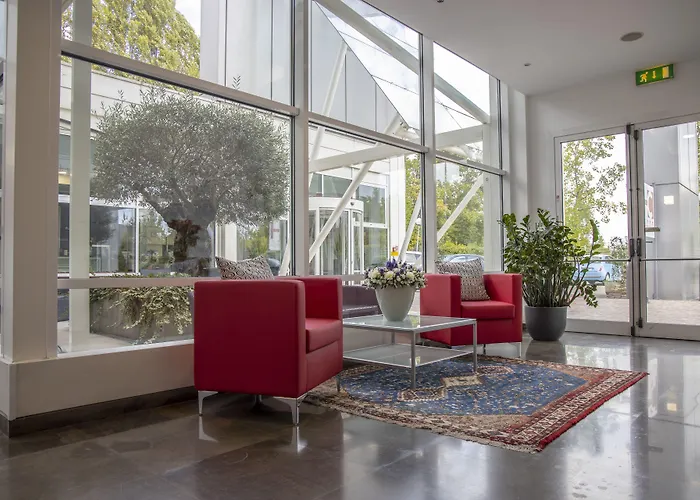 מלון Hotel Carpi קארפי