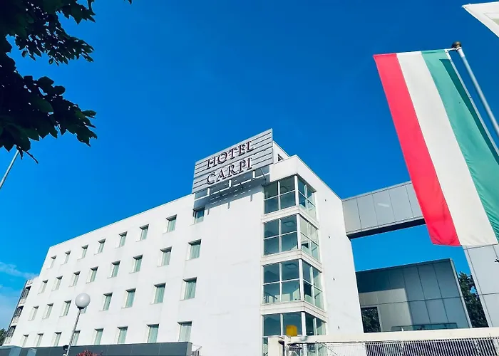 מלון Hotel Carpi קארפי