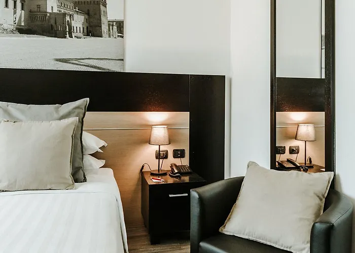 מלון Hotel Carpi