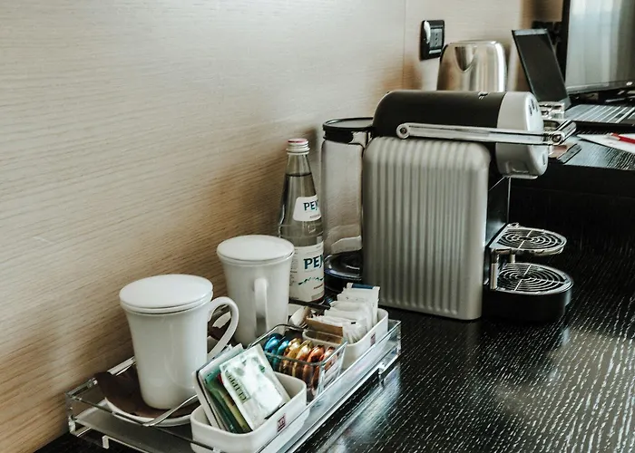 מלון Hotel Carpi קארפי